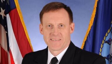 Ο διευθυντής της Υπηρεσίας Εθνικής Ασφαλείας των ΗΠΑ (NSA), αντιναύαρχος Μάικλ Ρότζερς, που είναι επίσης επικεφαλής της Διοίκησης Κυβερνοχώρου (Cyber Command), που έχει συσταθεί το 2009